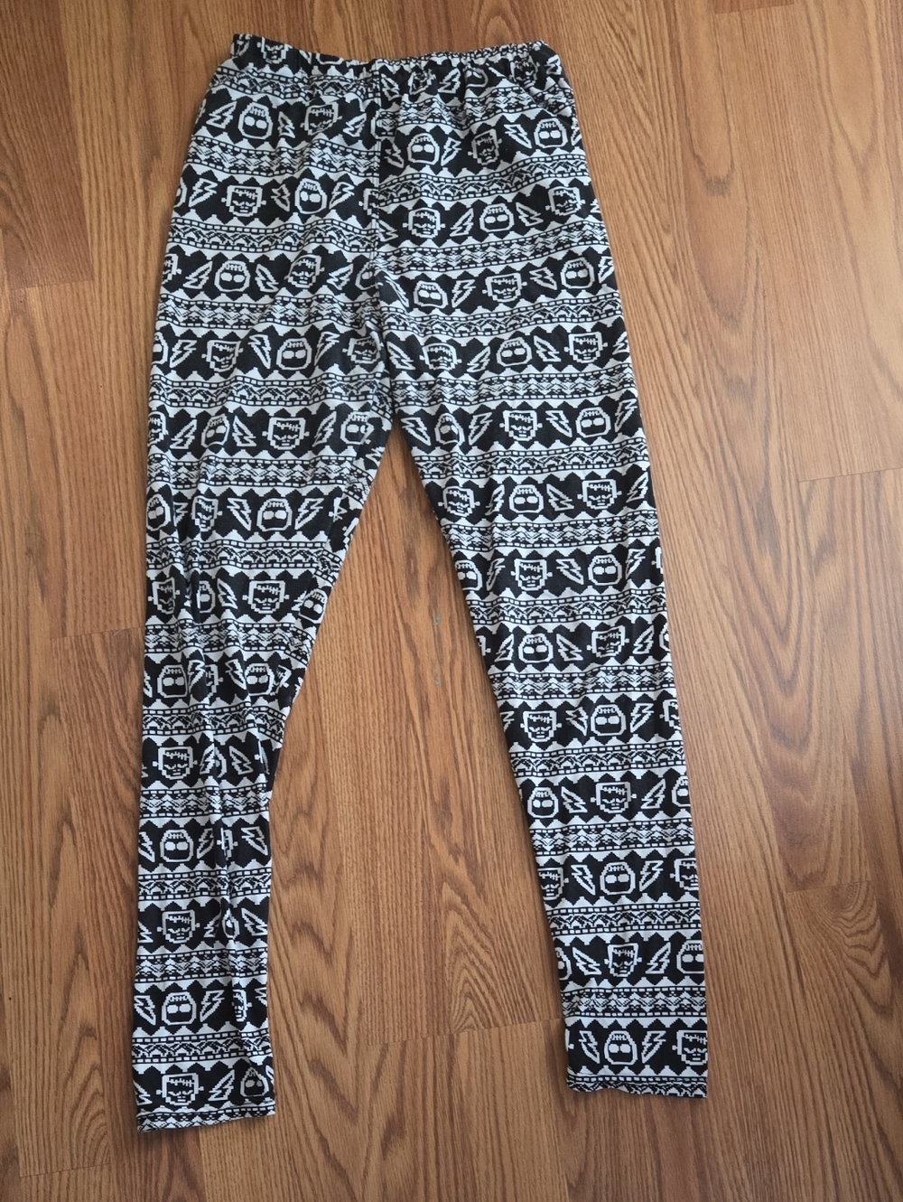 Black & White Halloween Leggings